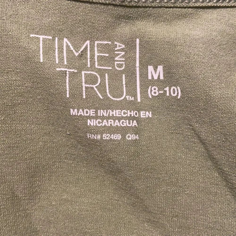 Time and Tru Tank Top - Picture 5 of 5
